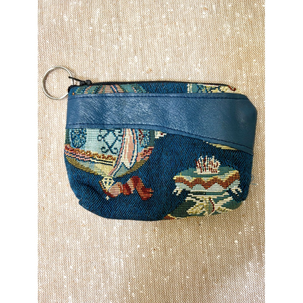 Vintage 80s/90's Hot Air Balloon Tapestry Wallet with Keychain, Cottagecore bag